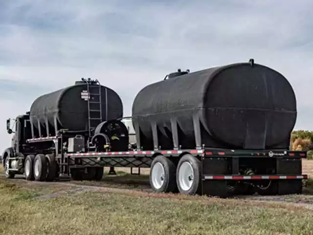 horizontal tanks installed on trailer